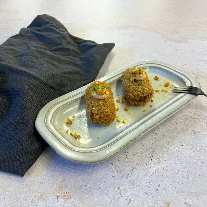 Croquette aux champignons (La del Bosque - Gastrobar) avec mousse de foie et de kikos