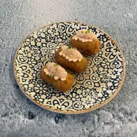 Garnelenkrokette (La del Mar - Gastrobar) mit Tartar und Kimchi-Mayonnaise